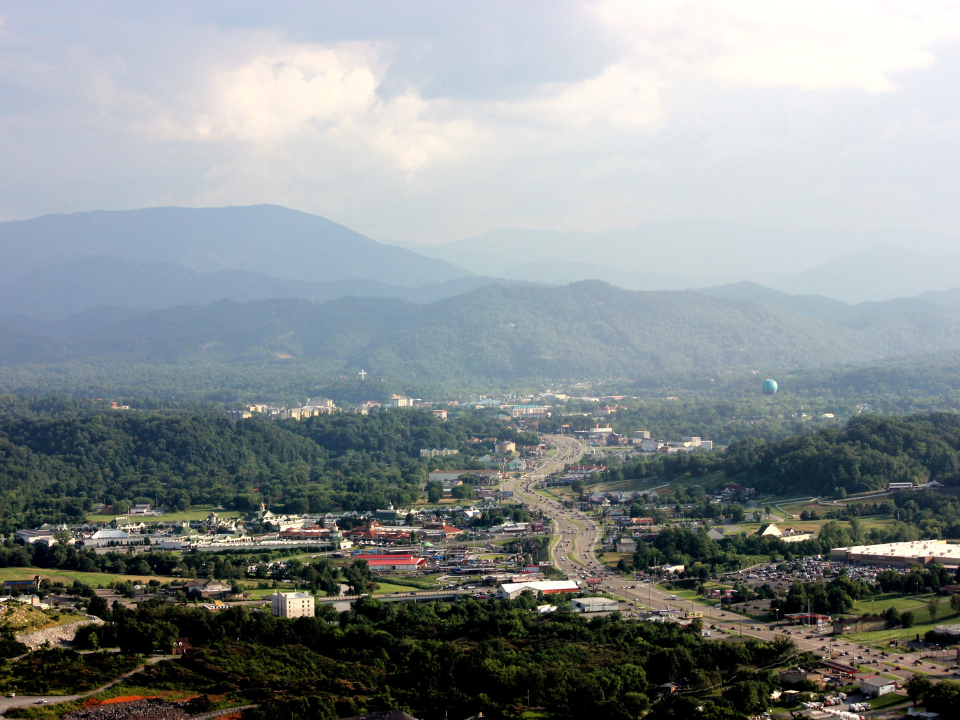 Sevier County Choppers - helicopter tours - pigeon forge